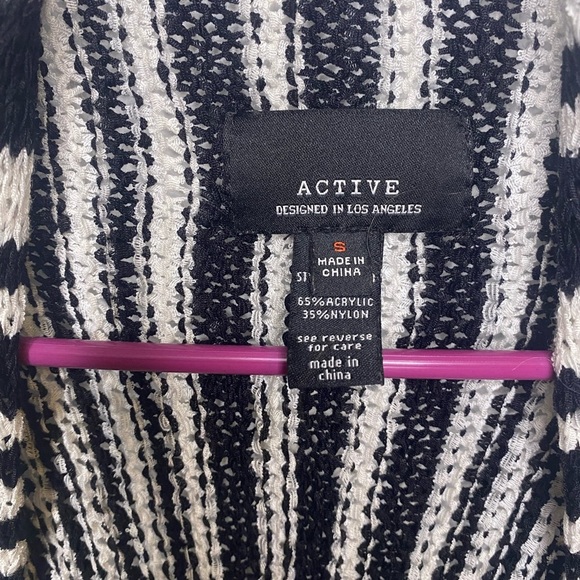 Active Black and cream high low striped vest - Picture 4 of 7